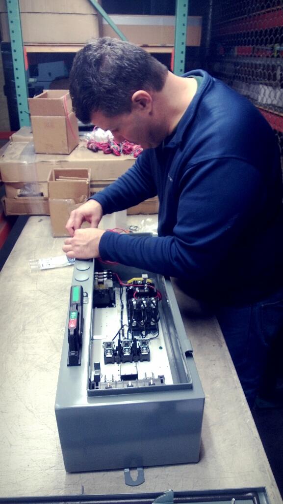 drives_guy's tweet image. @ncelec Mod Center in Seattle delivering more modified motor starters...FAST! #modcenter #motorstarters