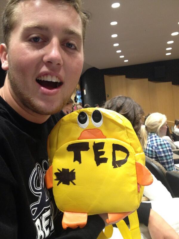 nattygeeee's tweet image. awww look how cute 🐥 #pledgeproblems @TannerTed