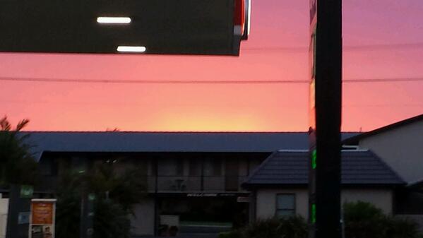 EmmaHettle's tweet photo. Sunrise at Ulladulla http://t.co/bbqz99FQb4
