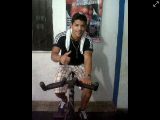 CiroJom's tweet photo. En el gim http://t.co/HbIYkBEoSe