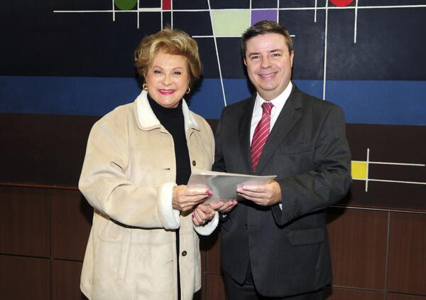 EncontrodaModa's tweet photo. "Sarah Vaintraub e entidades de turismo, se encontraram com o governador Antonio Anastasia, Turismo de Negócios. http://t.co/gsiXCbNVLy