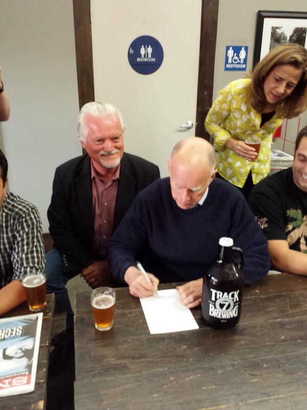 JerryBrownGov's tweet photo. After signing #AB647 to permit refilling growlers, enjoying one at @track7brewing. Carpe Cervisiam! #craftbeer. http://t.co/zGzlvzgzMT