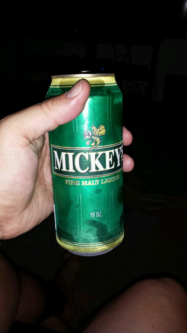 justrunman's tweet photo. @Smoothy11Smooth plus this is about to happen... http://t.co/cmBCMX9YxI
