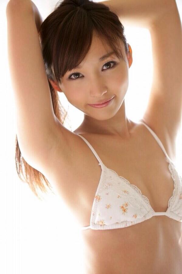 sclass_hbody's tweet photo. そんなにワキ臭くないよ?? https://t.co/OKa0fmOs2V