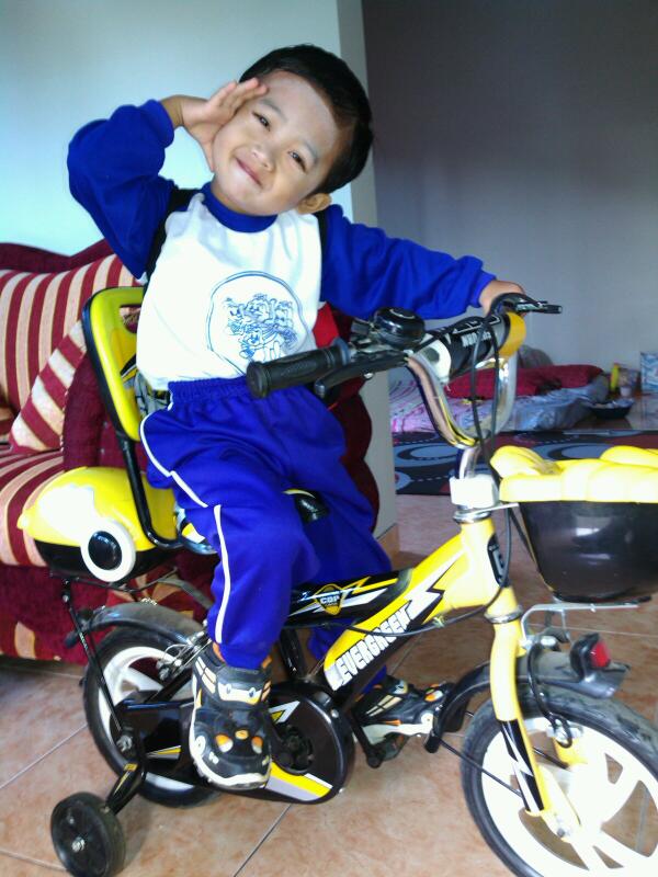 Is77Syah tweet picture