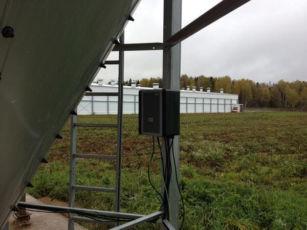 EdGubbels's tweet photo. More of Fancombv F40 controls will follow in order to feed 1.5 million birds near Joshkar-ola. http://t.co/8rQux6XhYt