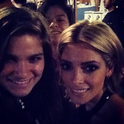 lexijavornik's tweet photo. @AshleyMGreene  meeting you yesterday was literally one of the best moments of my life. You were so sweet! http://t.co/CVSwxF6Se1