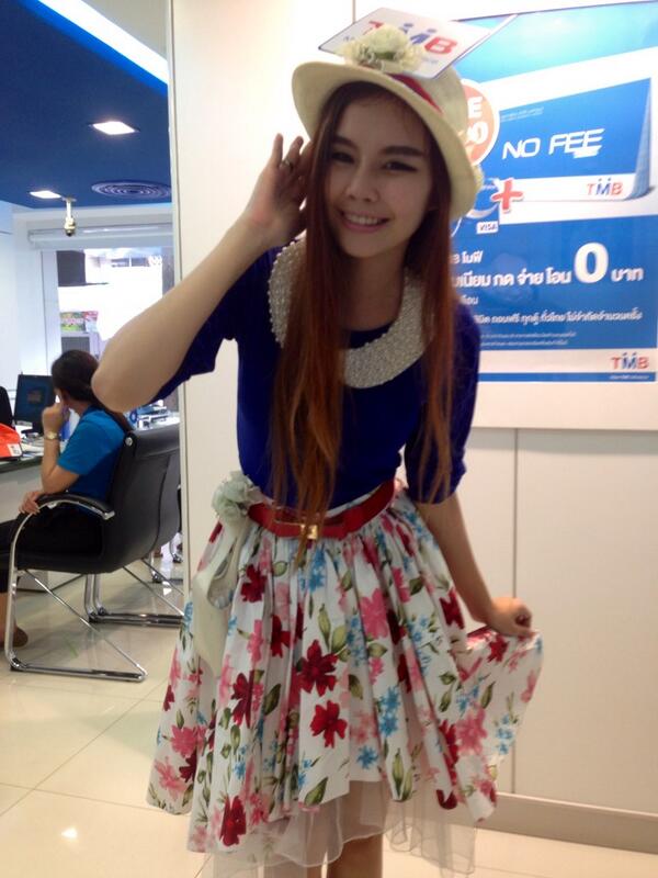 Furfear's tweet photo. @sarun2you ทรูปๆ ชุดสดใสเฟ่ออ http://t.co/gBKh6LO9aU
