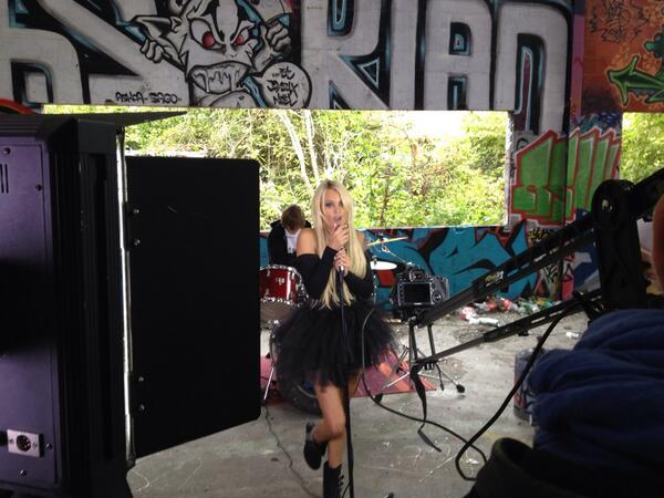 ladotreofficiel's tweet photo. Cc a tous ;) today tournage clip #angeoudemon grosse pensée pour vous @wass_doubleV12 http://t.co/cmZnRjwRp1