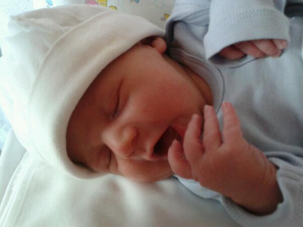 Mirad que sobrino mas guapo tengo!!! Alvaro se llama el tío...