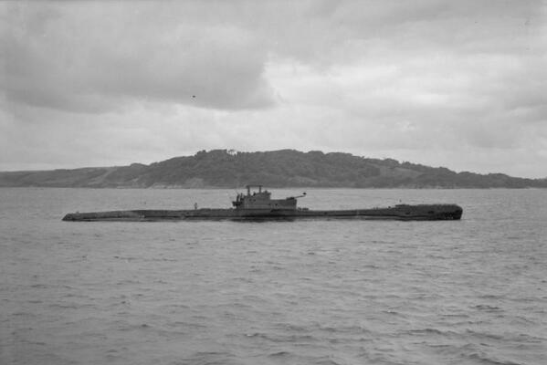OpMusketoon's tweet photo. HMS Tigris of the Operation Musketoon Commandos escort through British territorial waters http://t.co/C4cBCrmsOA