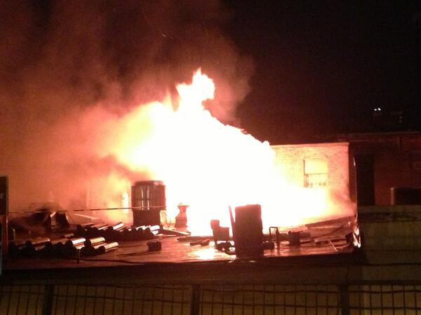 CTVVancouver's tweet photo. Crews battling blaze in DT #newswest-Front Street and Mckenzie Street.#CTVBC crew is on scene-Watch @CTVMorningLive http://t.co/wVBOtqjJIc