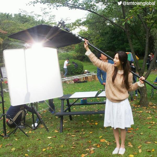 [OTHER][27-08-2013]Hình ảnh mới nhất từ bộ phim "Passionate Love" của SeoHyun - Page 3 BWNmcMwCcAA5iFq