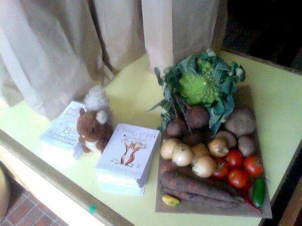 HeartySquirrelCo-op tweet media