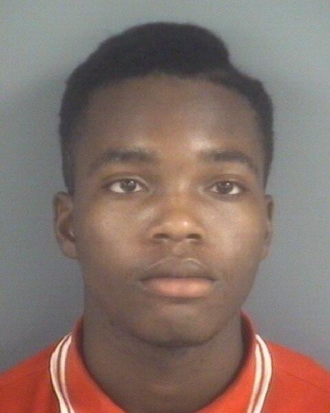 FortBraggPatch's tweet image. Cape Fear High student arrested for starting fire. fortbragg.patch.com/groups/breakin…