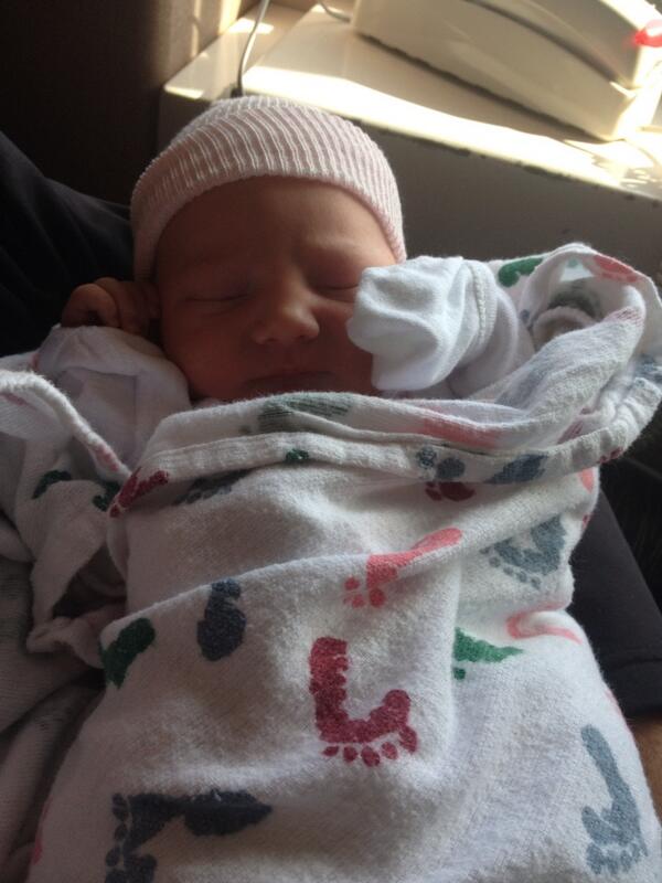 norm28x's tweet image. Baby Madison was born this morning 7.7 lbs 20in, family is doing great!!