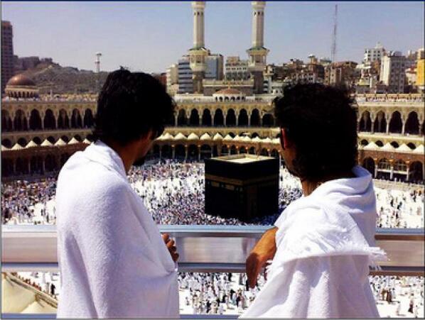 قال #سيدي_رسول_الله:
(تابعوا بين الحج والعمرة،
فإنهما:
ينفيان الفقر،
والذنوب،
كما ينفي الكيرُ خَبث الحديد)