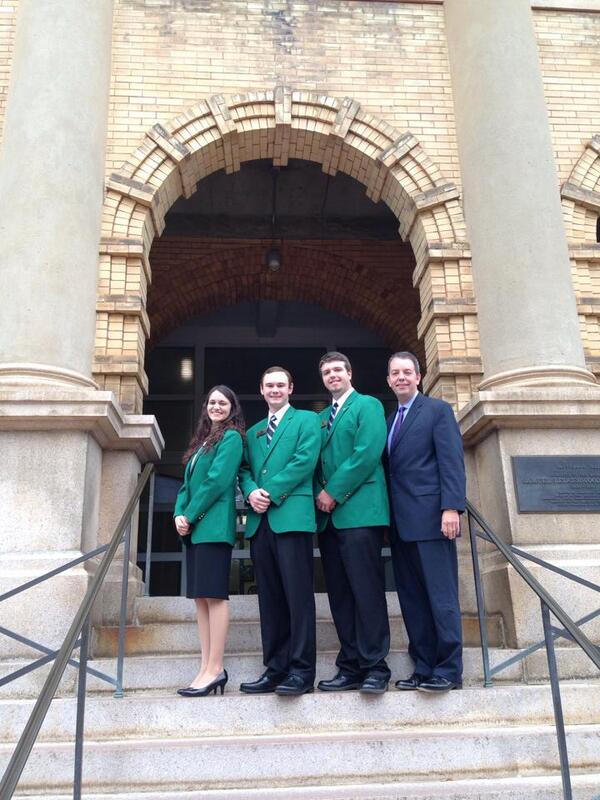 NC4HSC's tweet photo. NC State 4-H Officers celebrate National 4-H Week visit with @MarshallStewart @NorthCarolina4H #nc4h @4H http://t.co/a7JqmYqZSR