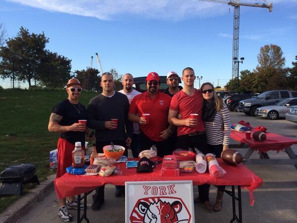 couter7's tweet photo. Red and Blue Bowl. Lions for the win! @yorkulions http://t.co/2RZmYreYdY