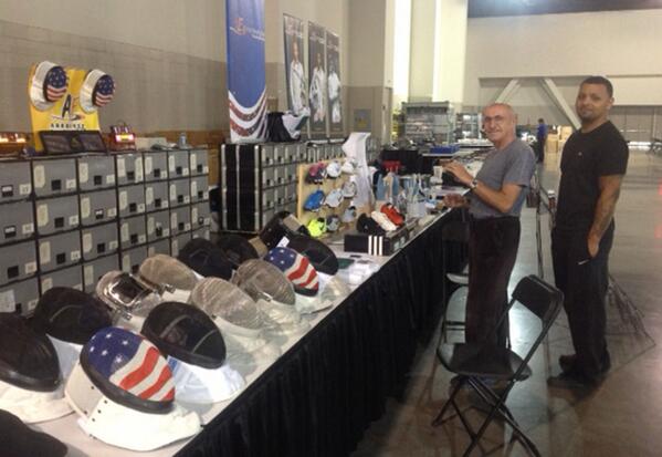 AbsoluteFencing's tweet image. If you're in Milwaukee don't forget to check out the new #USA Foil &amp;amp; Epee Masks at our booth!