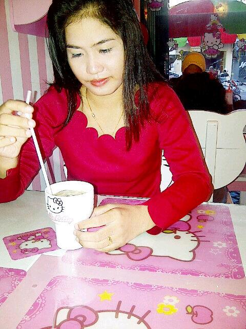 indahelu's tweet photo. Merah☺ http://t.co/CZzg3CqItU