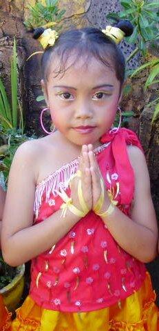 adik ak pling baekk..