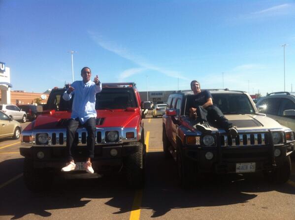 BragaJason's tweet image. @BragaJason and bro parm who is going to win the awesome race