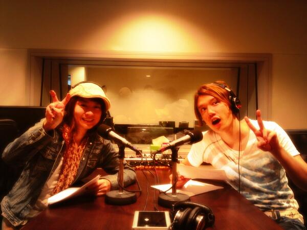株 Dreamweaver Na Twitteru Kenn 熱風海陸ブシラヂオ サエキトモさんとやらせて頂きます 今とり終わりました 放送はラジオ大阪で明日の24時からスタートです よろしくお願いします けんぬ Http T Co Zic9nhk8jn 株 Dreamweaver Na Twitteru Kenn 熱風海陸ブシラヂオ サエキトモさんとやらせて頂きます 今とり終わりました 放送はラジオ大阪で明日の24時からスタートです よろしくお願いします けんぬ Http T Co Zic9nhk8jn