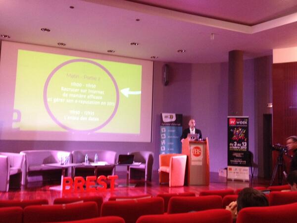 __DHF__'s tweet photo. #WestWebConf Intro by Sébastien Le Corfec http://t.co/3VARUsOMur