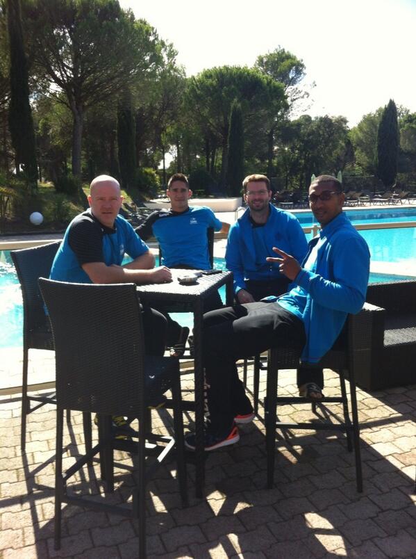 fb_beauregard's tweet photo. Moment détente avant le match avec @SAHB011 ,@SAHB20 ,@SAHB69 ,@SAHB03 http://t.co/OiyEO6ndaQ