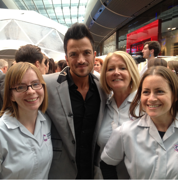 CR_UK's tweet photo. Huge thanks to @MrPeterAndre & our lovely nurses for helping with @itvthismorning's #malecancerweek today! http://t.co/yWwKTsUea0