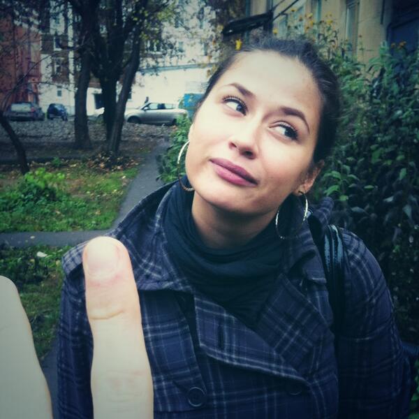 timikmustdie's tweet photo. встретил полину, пообщались. очень понравилось) http://t.co/TqBhxsN2rY