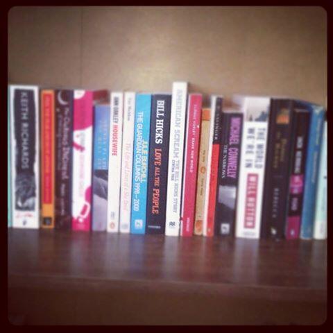 LisaPaterson77's tweet photo. Can't do this with a kindle #lovebooks #billhicks http://t.co/BfwzgtgqYM