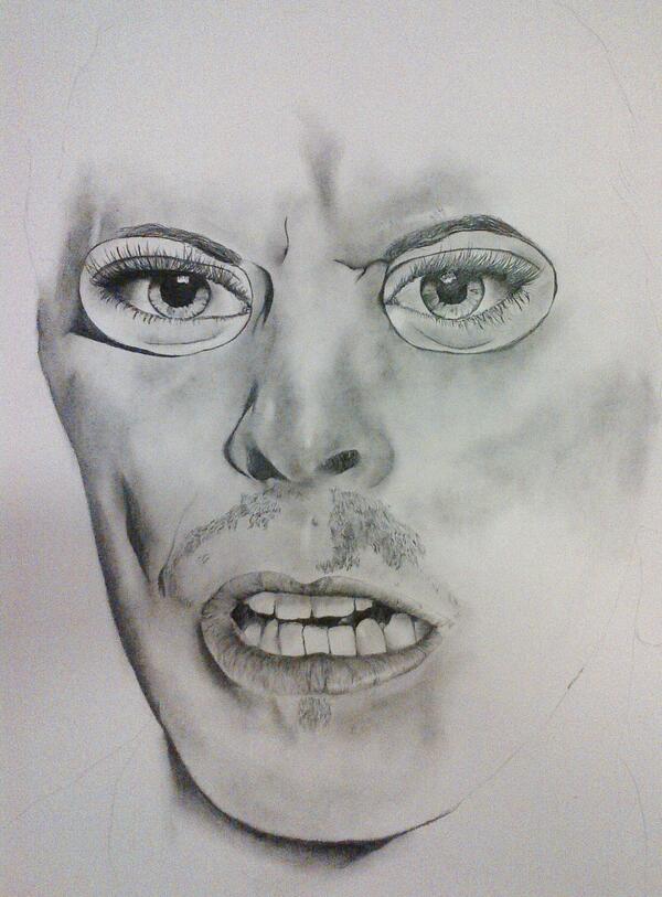 RStrouvalis's tweet photo. Sold my first drawing on Wednesday hopefully can keep selling! @DavidBowieReal still available! http://t.co/alP33thiRE