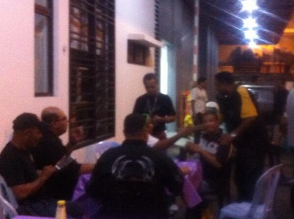 People are coming to join our firery night...