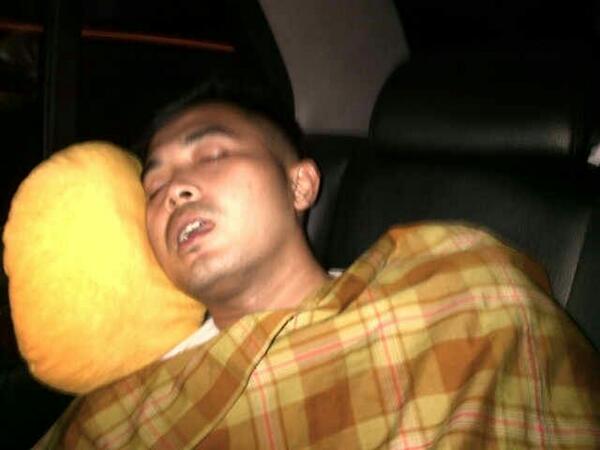 BintaroBimmers's tweet photo. Nah kalau ini coverboy BBC namanya om Jimmy..tapi kok tidurnya mangap om?hheehe *pisss ;) http://t.co/9owwXytQd3