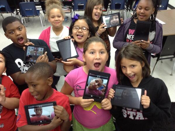 PiepsPeeps's tweet photo. Houston, we have iPads! http://t.co/AGpQ5d3e6z