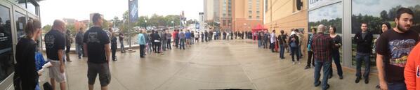 lbeth419's tweet photo. PJ merch line #Pittsburgh #Pearljamtour2013 http://t.co/jTotTuCb7U
