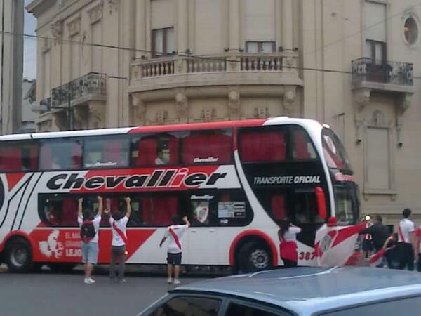rabasonica's tweet photo. Se lleno de calidad la ciudad! Jajaja http://t.co/QLhpM29Rjb