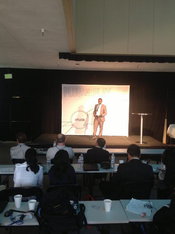 IGCHaas's tweet photo. Awesome work Harmonics! Providing IT solutions to high school administrators in Kenya #intelberkeleyt2ma http://t.co/siwwkeLFY1