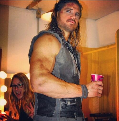 DuhItsKelly's tweet photo. Yes, yes you do. *-* RT @UpscaleALister Even when i'm "banged up", i still look good. http://t.co/uV2n56J1BG