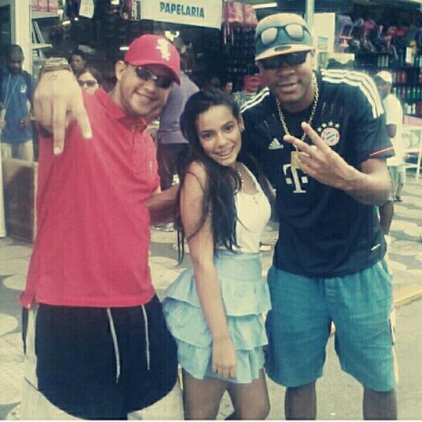 _dedezette's tweet photo. Saalve @McSamukaOficial @McNegoOficial  rs http://t.co/rd2jkUoRkX