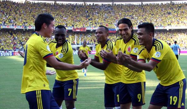 angelicamovalle's tweet photo. Vamos Colombia!!! #FelizSabadoColombiaQuerida @subecielo7 @lopezandres http://t.co/VGt3kz9qyw