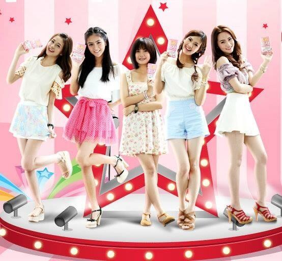 _YangAmmy's tweet photo. อะไรเอ่ย ไม่เข้าพวก??? ดูกี่ทีขัดหู ขัดตา #เอื้อยร้องไห้ทำไม http://t.co/aGgBx1oLau