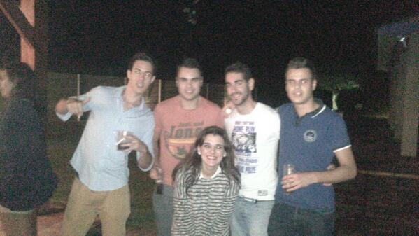 Mario91G's tweet photo. Aqui de fiesta http://t.co/MxfDWgD1VN