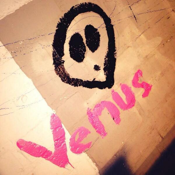 ffckgaga's tweet image. #2SINGLE VENUS