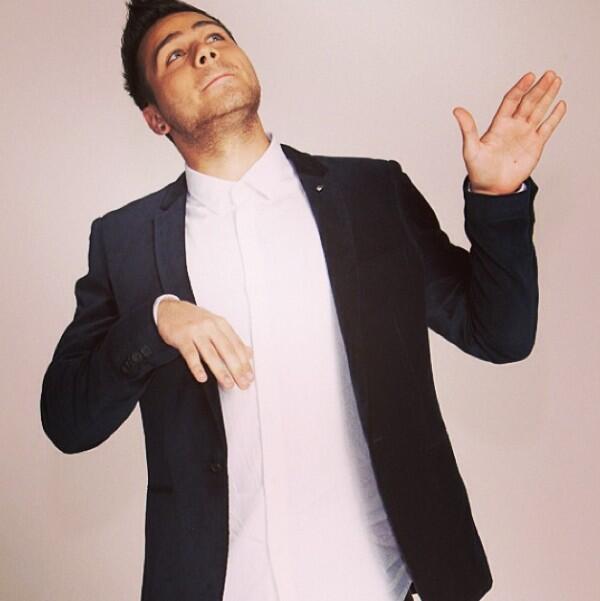 NakedJulian's tweet photo. That's my boy 😍😘👐 http://t.co/stGtzsfP2p