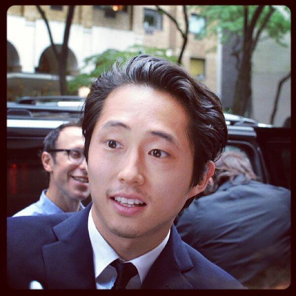 ennoia3's tweet image. I should be ashamed at how quickly I spotted those wide shoulders behind @steveyeun. #butimnot @wwwbigbaldhead