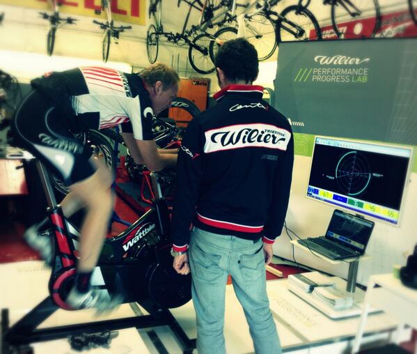 Zer06PPL's tweet photo. @WilierPPL @BainesRacing @atbsales Lactate Threshold testing by Wilier Performance Progress Lab #fitness #cycling http://t.co/cqHN1KTHRR