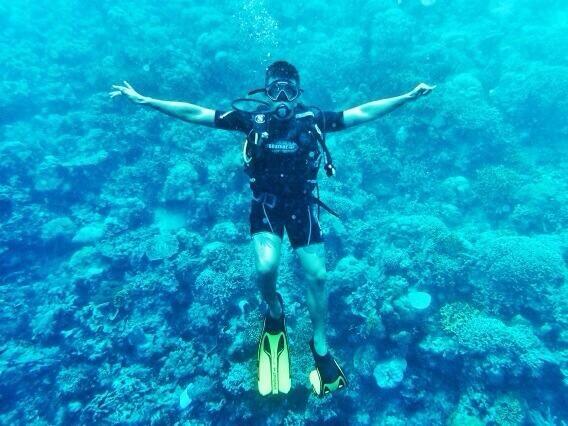 manadoVacation's tweet photo. @dionwiyoko lagi menikmati indahnya dunia bawah laut di Pulau Siladen #VisitNorthSulawesi http://t.co/Mrn383wuc6